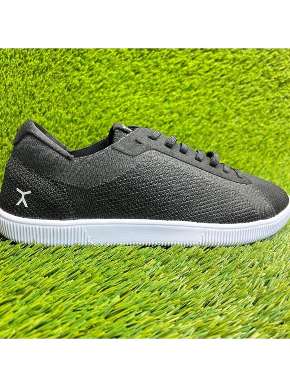 Flux Footwear Adapt Trainer Black Mens Size 10.5 Athletic Knit Shoes Sneakers